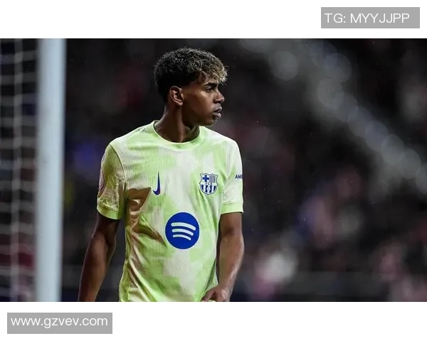 央视女神热评亚马尔:17岁助巴萨夺冠肚子挨拳展现勇气与实力 央视女神热评亚马尔:17岁助巴萨夺冠肚子挨拳展现勇气与实力