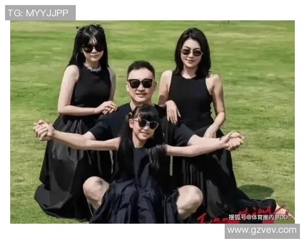 妻子曝光刘维伟与小三亲密合影感谢球迷提供证据正义终将胜利 妻子曝光刘维伟与小三亲密合影感谢球迷提供证据正义终将胜利